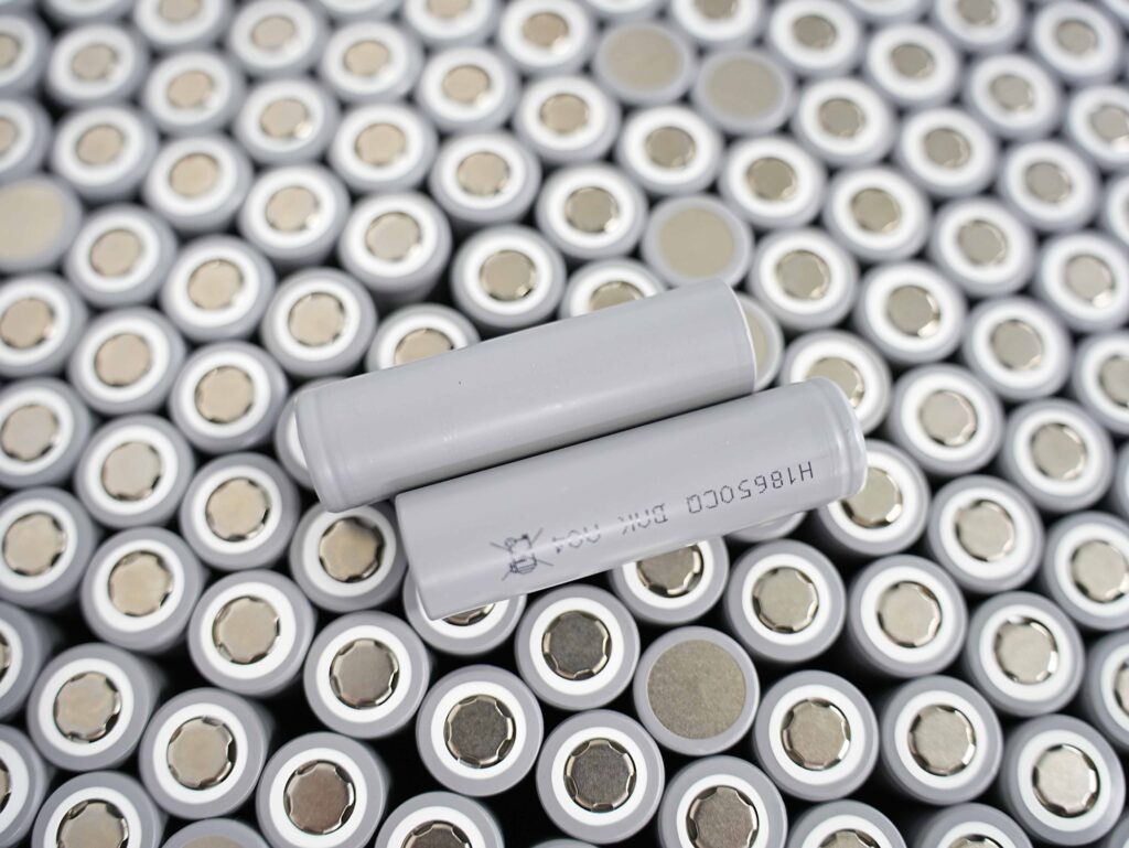 Lithium Battery Configurations: Cell Types, Power vs Energy Cells & Pack Wiring Guide