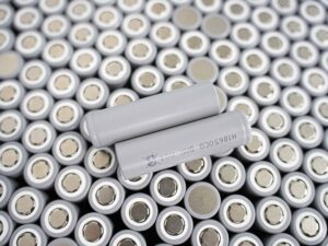Lithium Battery Configurations: Cell Types, Power vs Energy Cells & Pack Wiring Guide